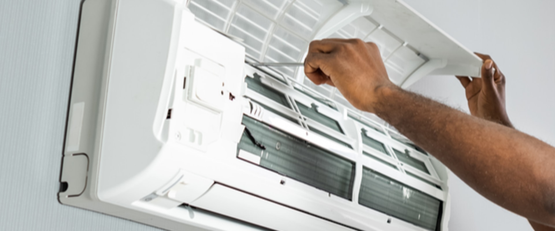 Upgrade Your Comfort With HVAC Air Conditioning Installation Service Near Plantation FL With Air Ionizers